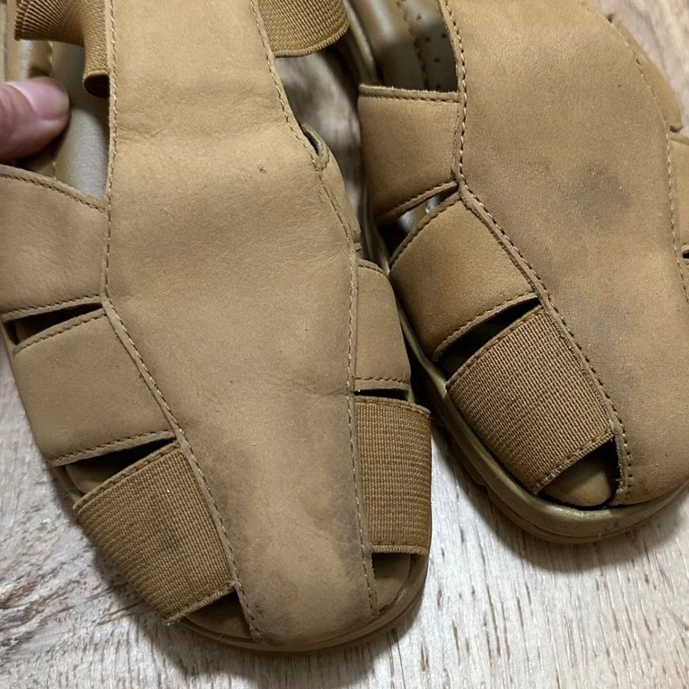 EARTH‎ | Women's Tan Leather Elastic Strappy Fisherman Cadged Sandals, Size 6.5